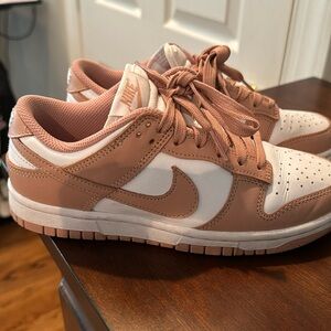 Nike Dunks Girls/Ladies Size 6